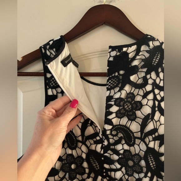 Banana Republic Black Embroidery Lined Dress Women’s Size 6 - Picture 3 of 12